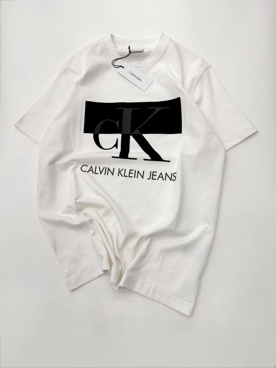Футболка Calvin Klein мужская хлопковая черная летняя повседневная с коротким рукавом прямого кроя тенниска