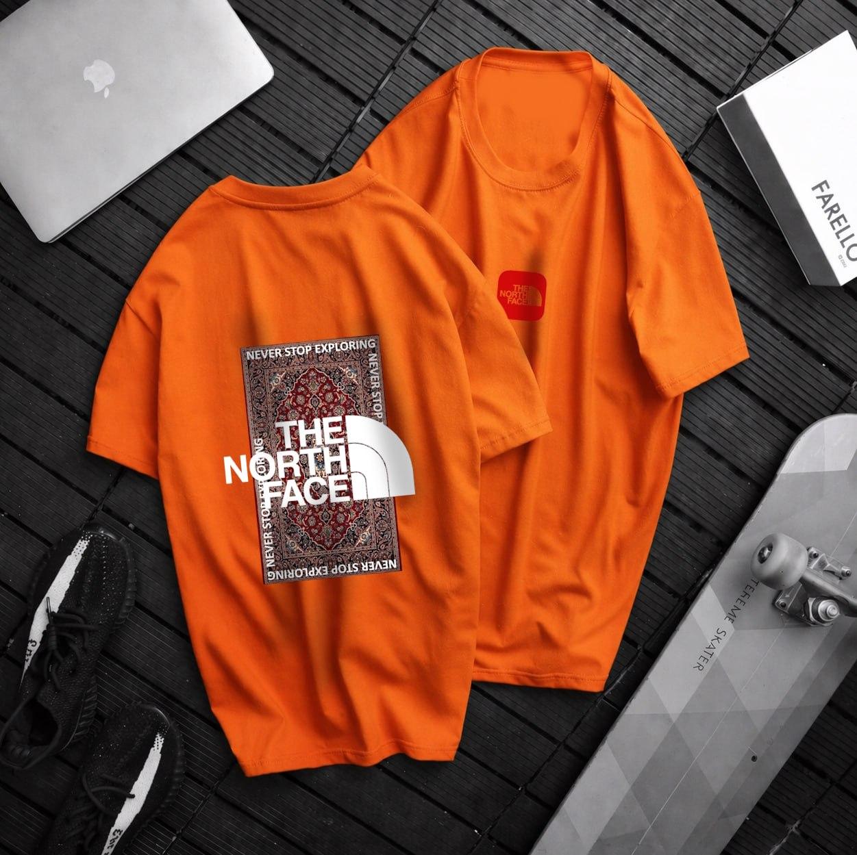 Футболки The North Face на прогулку тенниска