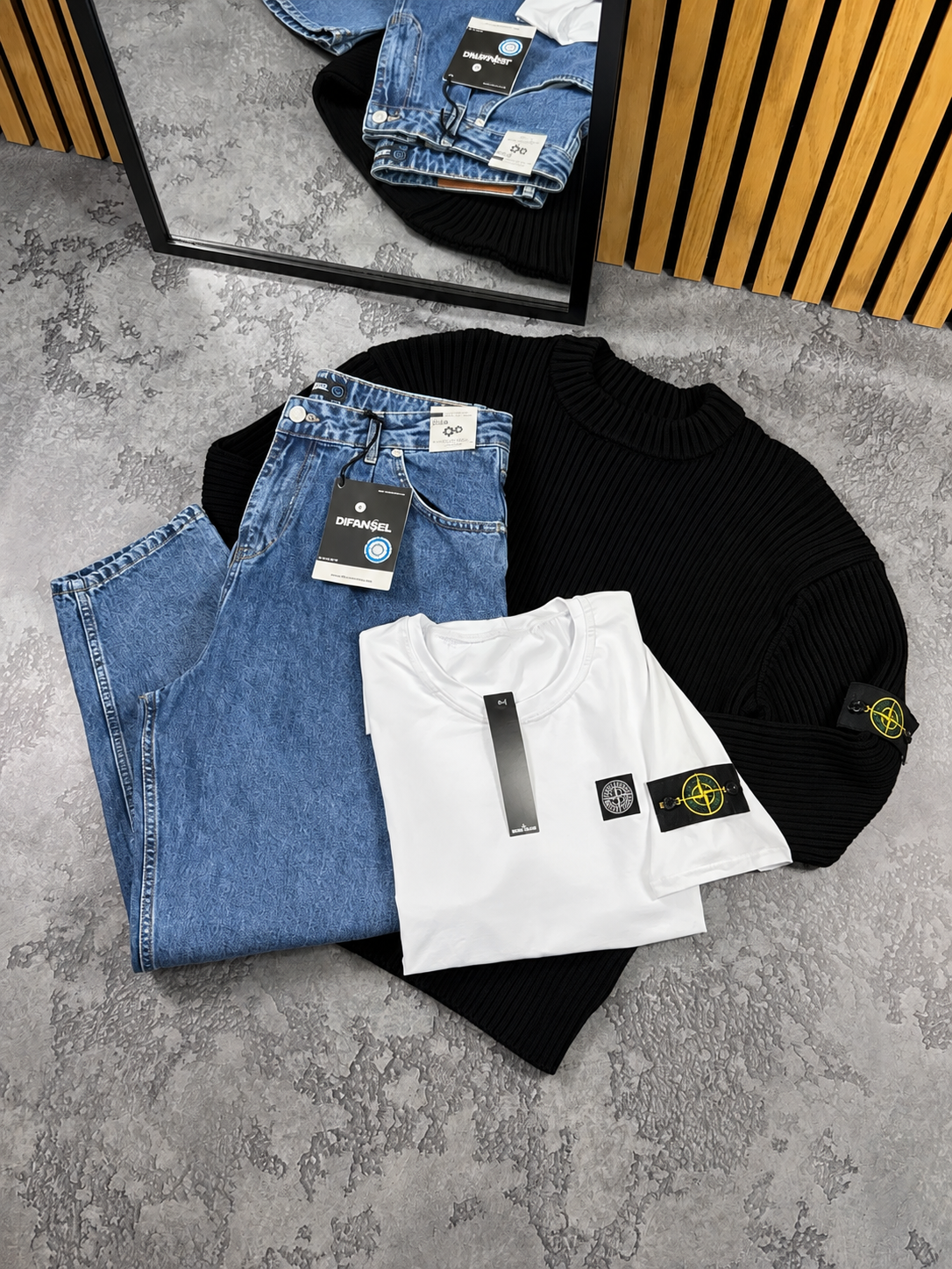 Комплект Свитшот вязаный Stone Island + Джинсы Jogger + Футболка черный демисезонный практичный костюм