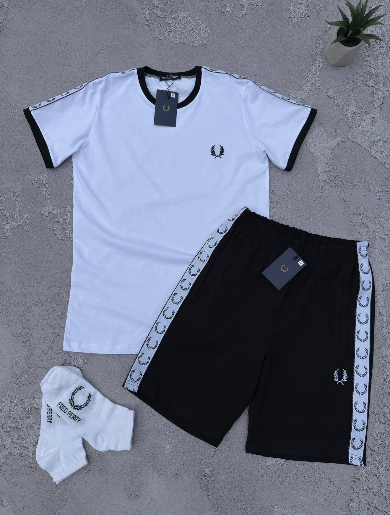 Набор Fred Perry белая футболка черные шорты унисекс хлопковый всесезонный красивый с вышивкой комплект