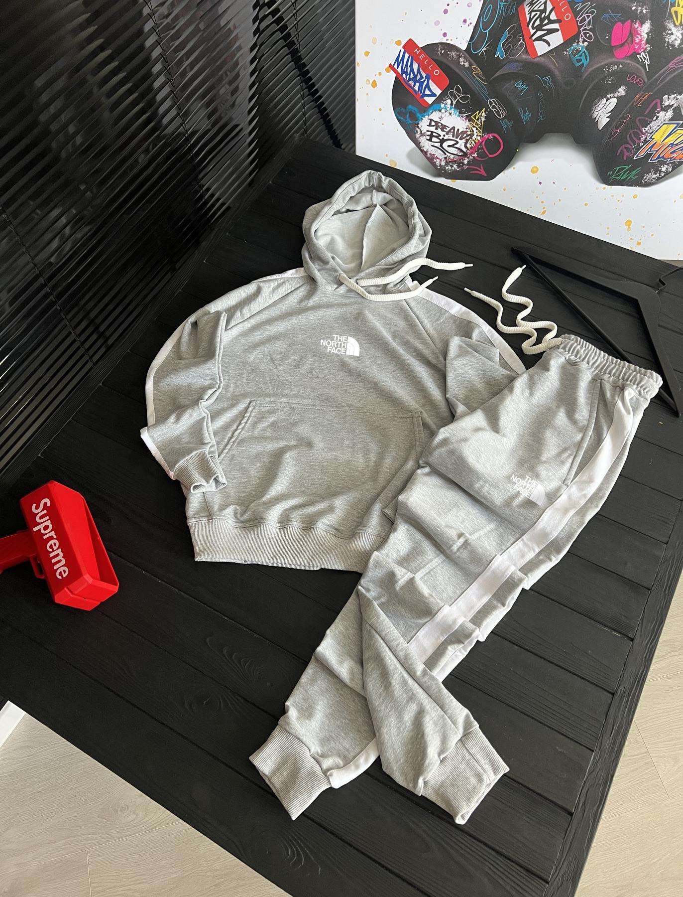 Комплект худи The North Face трикотажный демисезонный трендовый для прогулок костюм
