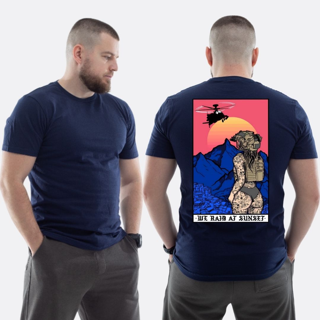 Чоловіча класична футболка з принтом Sunset Goons дівчина рейд на заході сонця гелікоптер , Темно синій