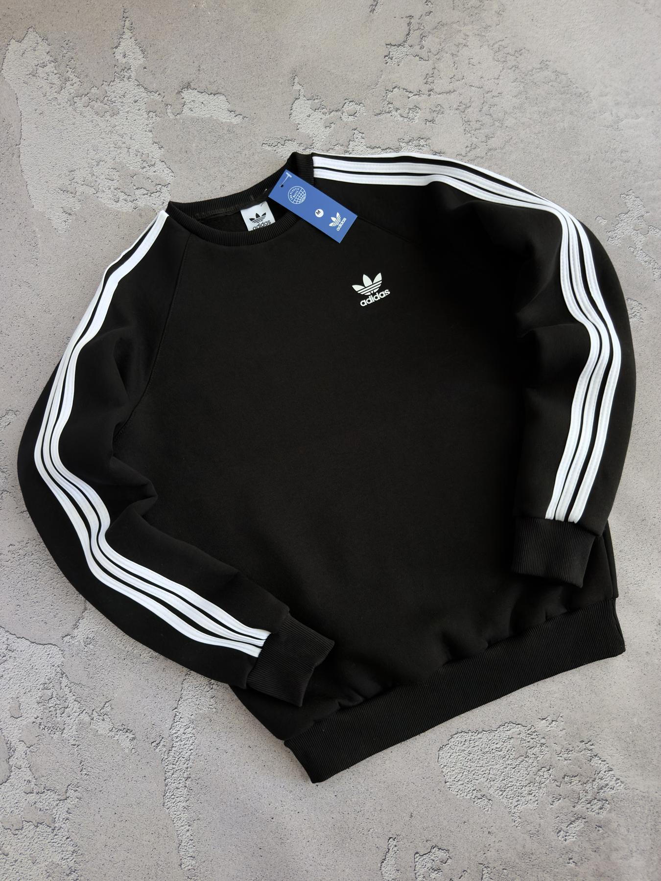 Зима свитшот Adidas мужской трикотажный черный трендовый и молодежный на прогулку кофта без капюшона реглан
