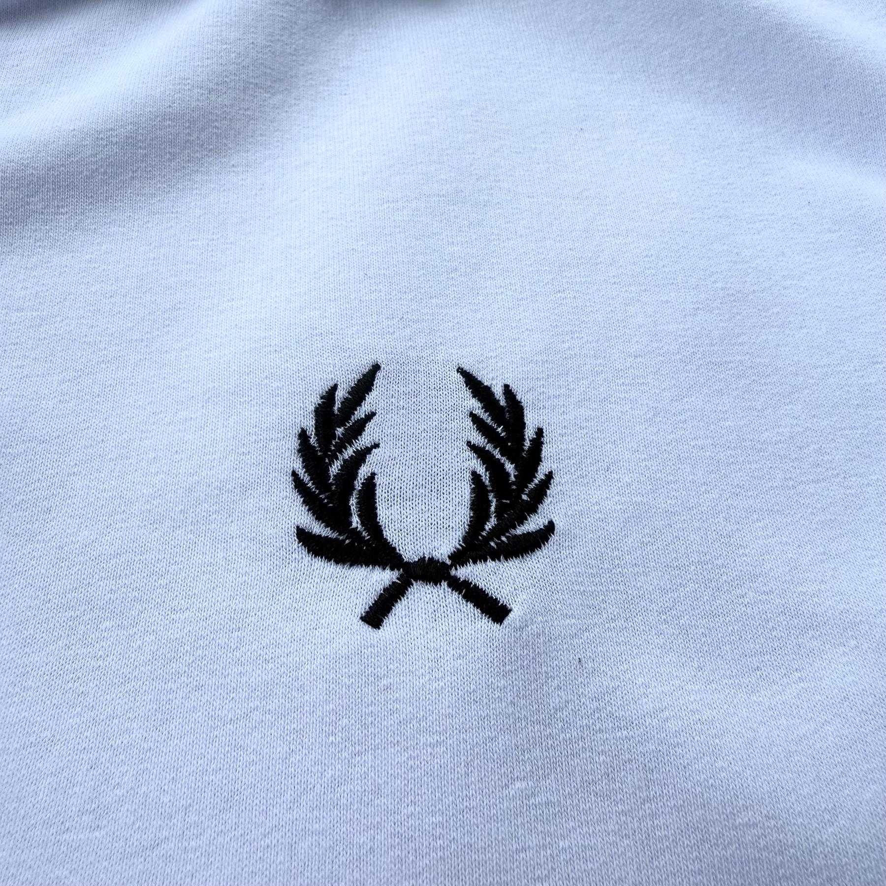 Fred Perry Свитшот белый унисекс хлопковый всесезонный молодежный на молнии с вышивкой кофта без капюшона