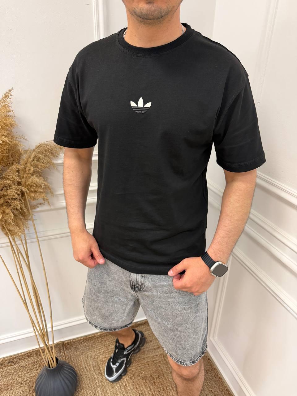 Футболка чоловіча Adidas Оверсайз бавовняна літня зручна та трендова для подорожей теніска