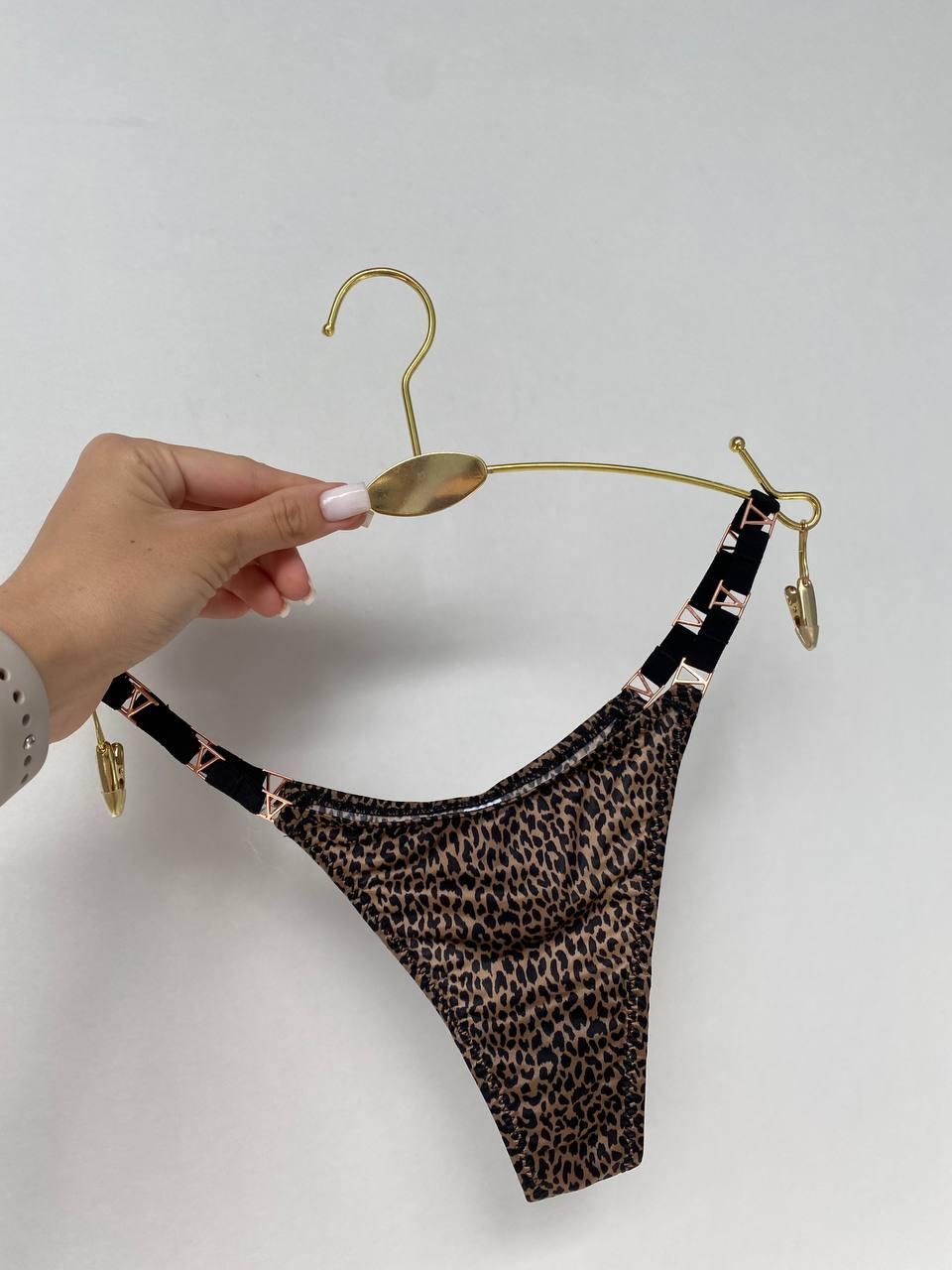 Сет з 3 трусиків DO2497