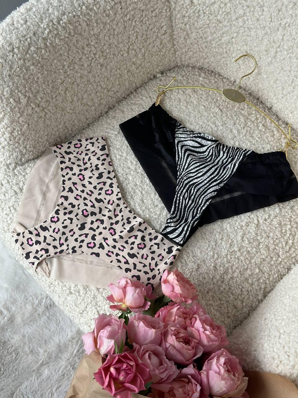 Сет з двох трусиків DO2641