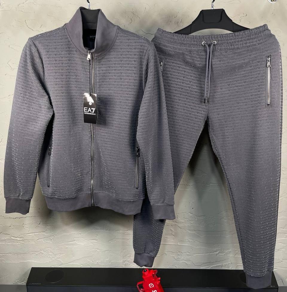 Штаны Emporio Armani (велюр) мужские всесезонные качественные и базовые для встреч с друзьями брюки