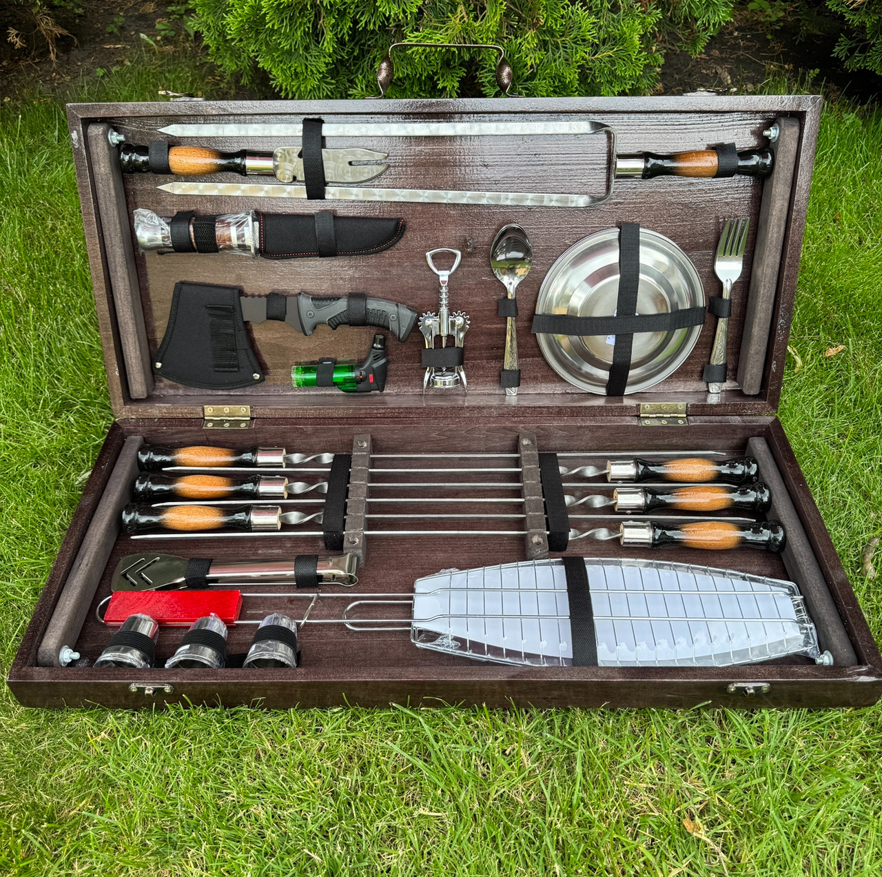 Подарунковий набір для пікніка GRILL MASTER ручної роботи (шампура та аксесуари).