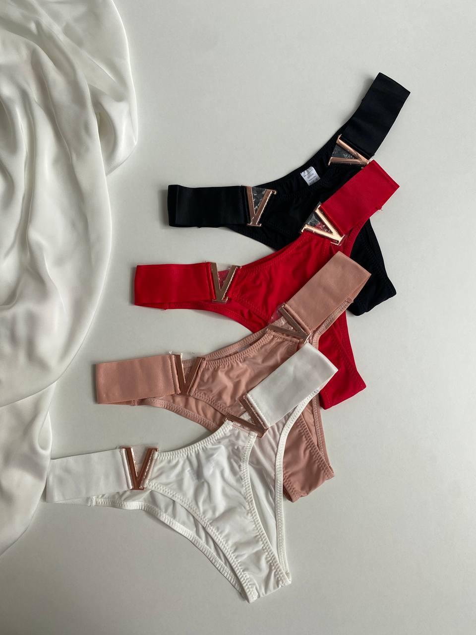 Сет з 4 трусиків DO2495