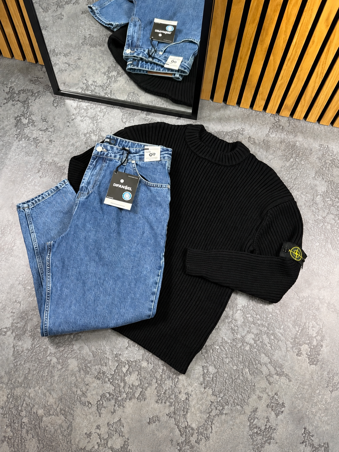 Комплект Свитшот вязаный Stone Island + Джинсы Jogger черный демисезонный стильный в уличном стиле костюм