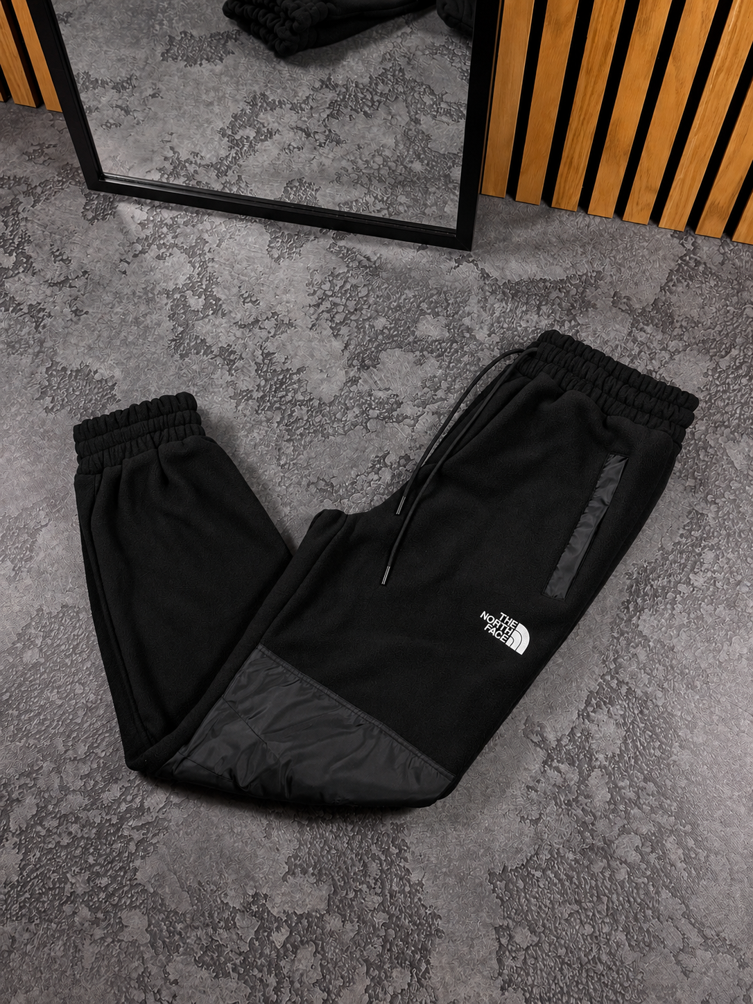 Штаны The North Face флис + плащевка мужские зимние повседневные на шнуровке на молнии для города брюки