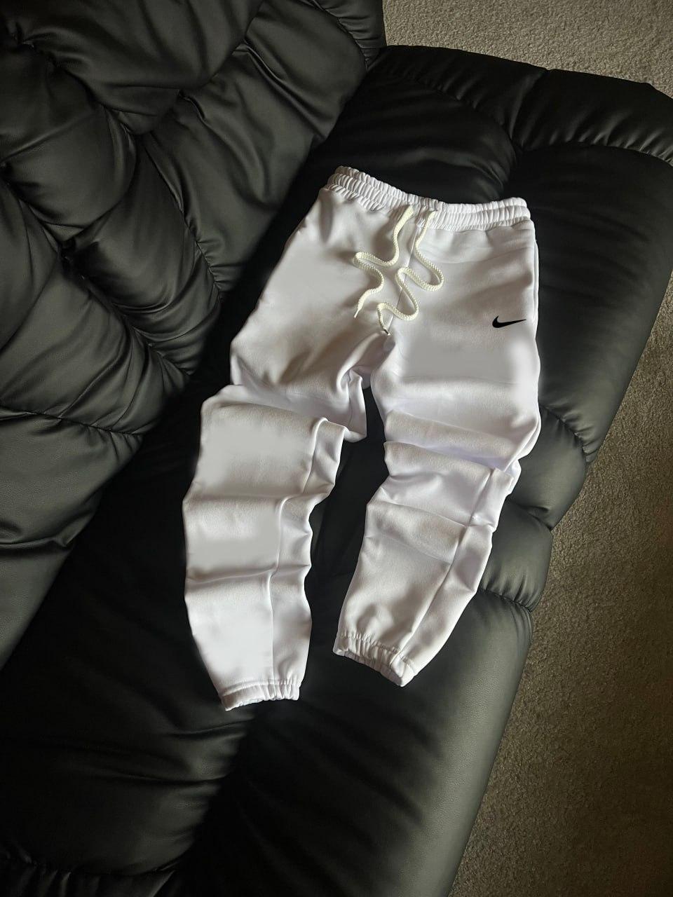 Зимние штаны Nike мужские хлопковые актуальные и базовые в стиле casual брюки