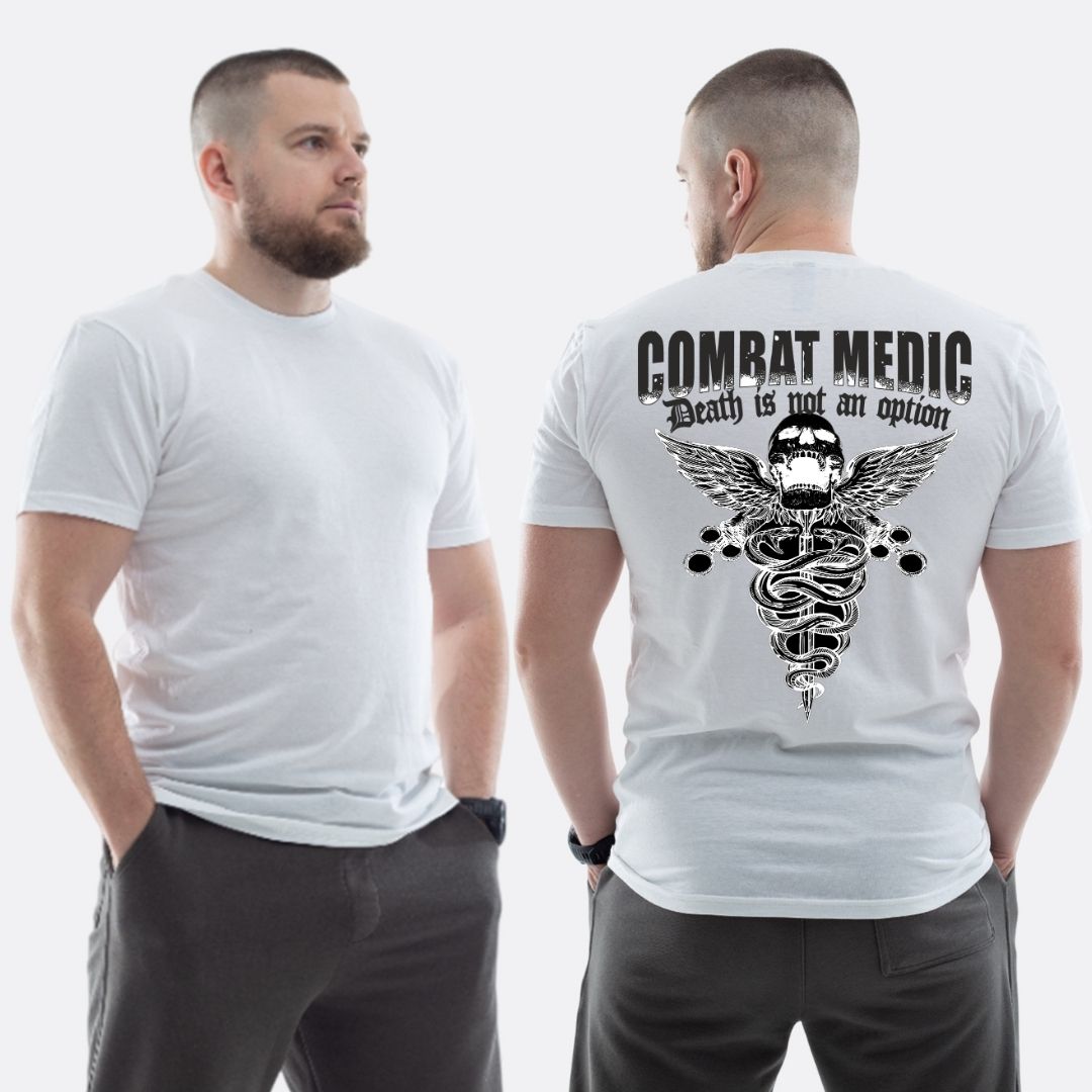 Чоловіча класична футболка з принтом Combat medic череп герб медицини , Білий
